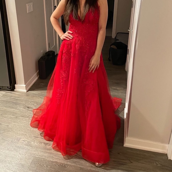 La Femme Sleeveless Strappy Back Gown - Picture 3 of 4